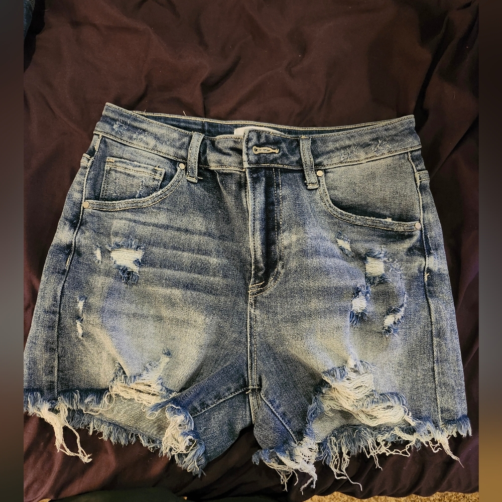 Risen Jeans Cutoff Shorts Light/Medium Wash